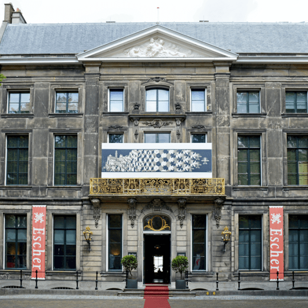 エッシャー美術館の特別展『Becoming Escher』（エッシャーになる）